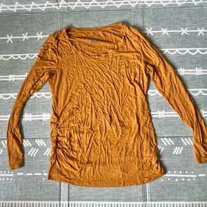 Women’s Maternity long sleeve shirt, size medium